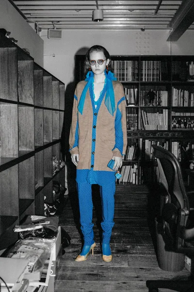 Look 13